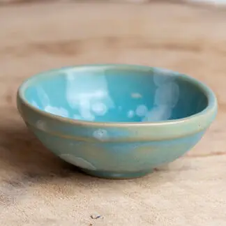 klein theezakjes houder bakje in kleur celadon bloom gemaakt van keramiek
